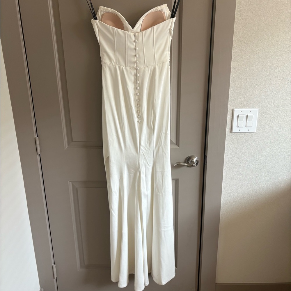 Jane Hill Huntleigh Gown - Picture 7 of 14